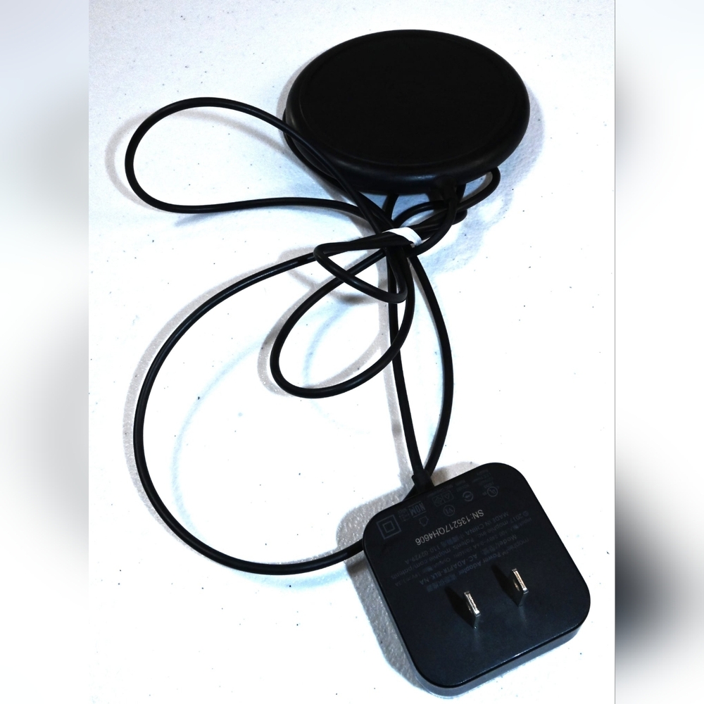MOPHIE Wireless Charging Base & Power Adapter, SN#303183S2675 Used Works Perfect